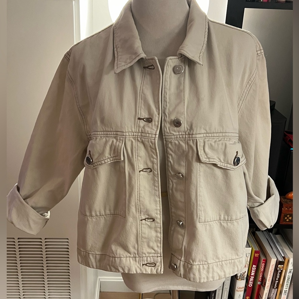 Winter white, oversized, cropped denim jacket. Layer over sweater or hoodie!